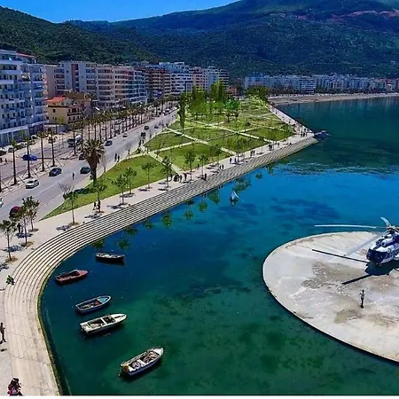 Ilia's Coastal Appartamento *